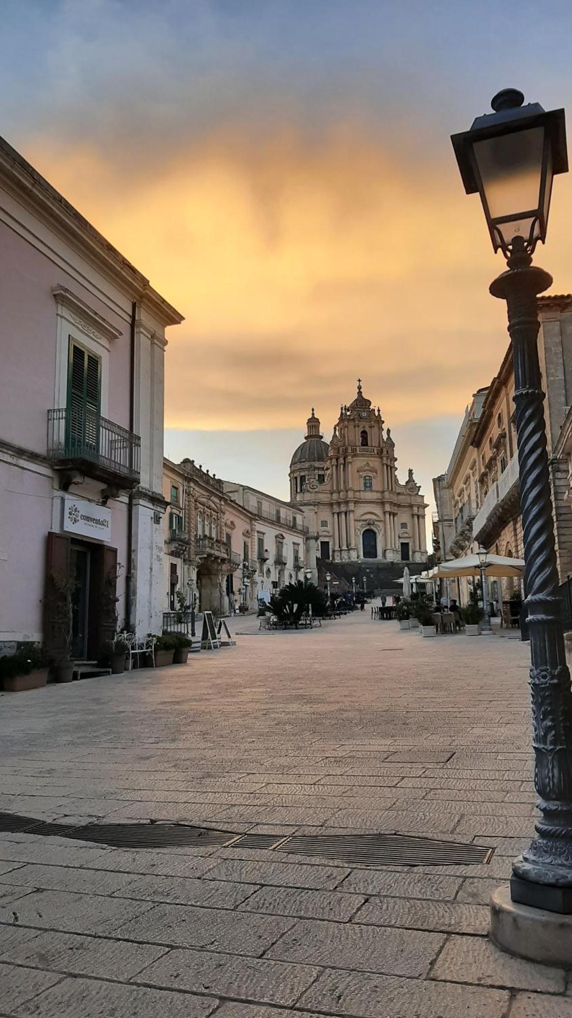 Hotel Pura Vida Barocca Ragusa Esterno foto