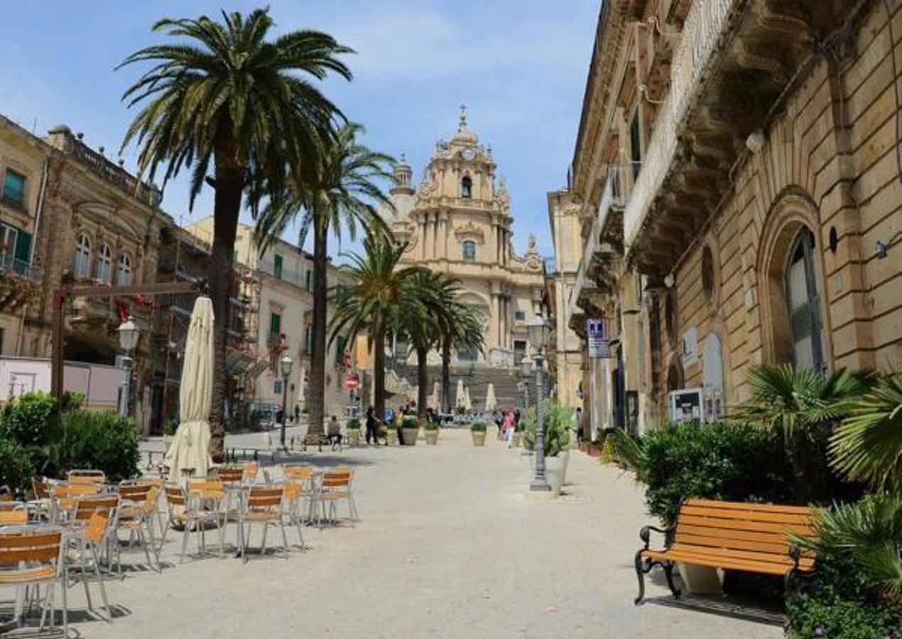 Hotel Pura Vida Barocca Ragusa Esterno foto